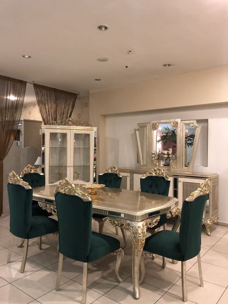 green dining