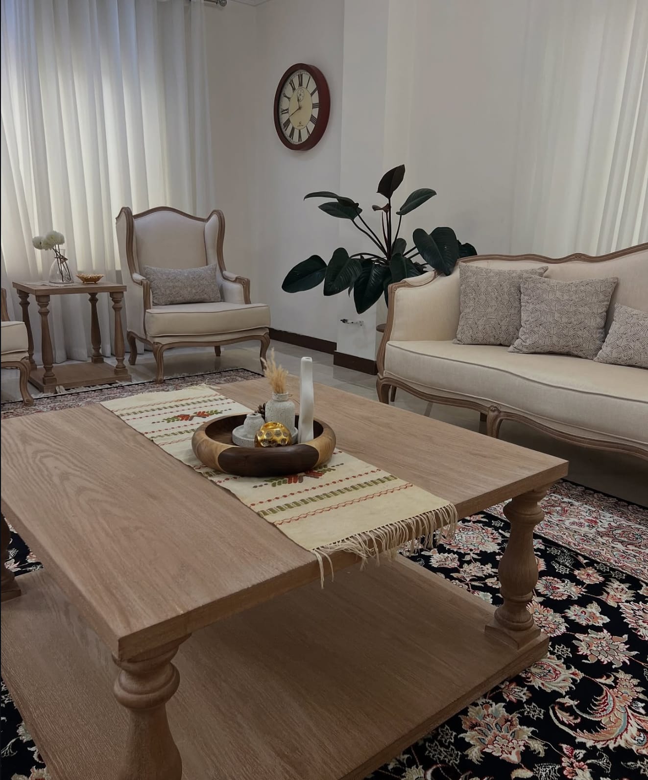 Classic Wooden Sofa Set 3+1+1 – Living Room Sofa